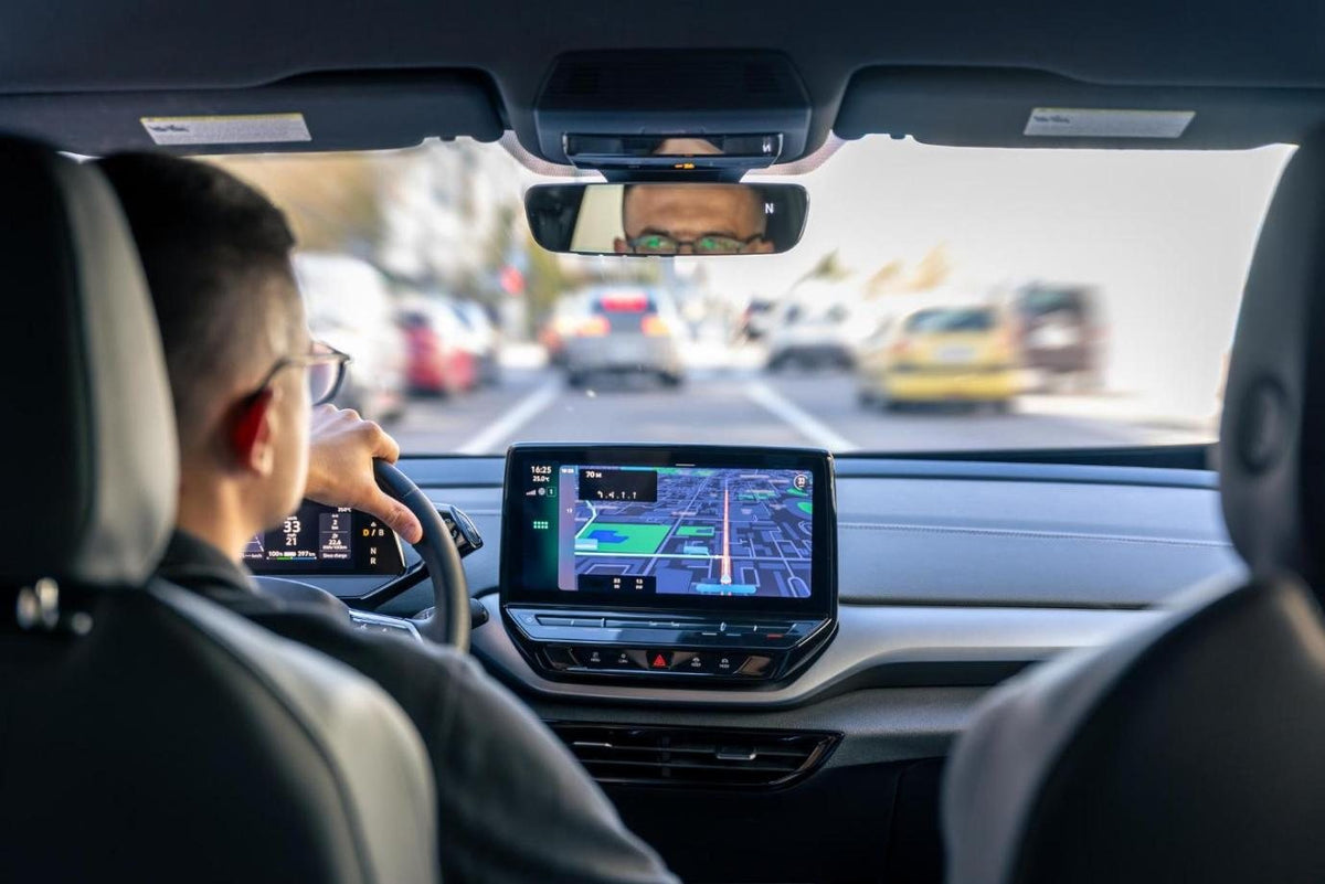 What Is Android Auto? The Complete Beginner’s Guide (Features, Setup, and Compatibility)